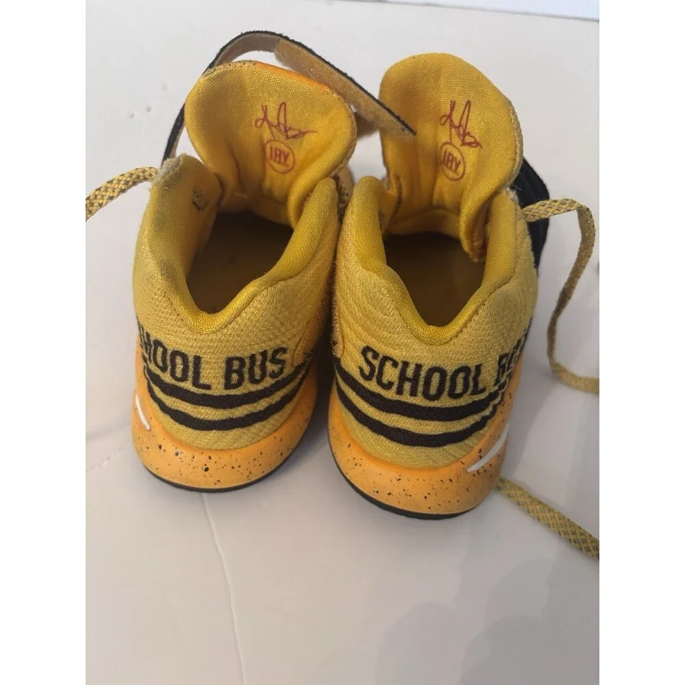 Nike Kyrie 2 PS School Bus 827280–700 Yellow Basketball Shoes Youth US Size 12C